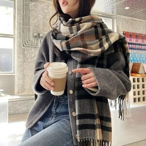 PLAID TARTAN BLANKET SCARF NWT